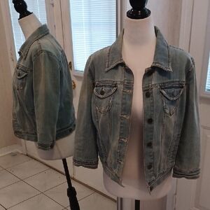 4/$80 Light Blue Distressed Denim Jacket - Size Small